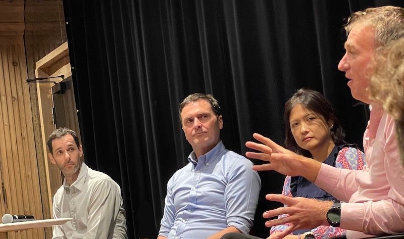 Oliver Palmer and James Green of DQventures, with Mikael Krogh of Investigate VC and Oi Yee Choo of ADDX